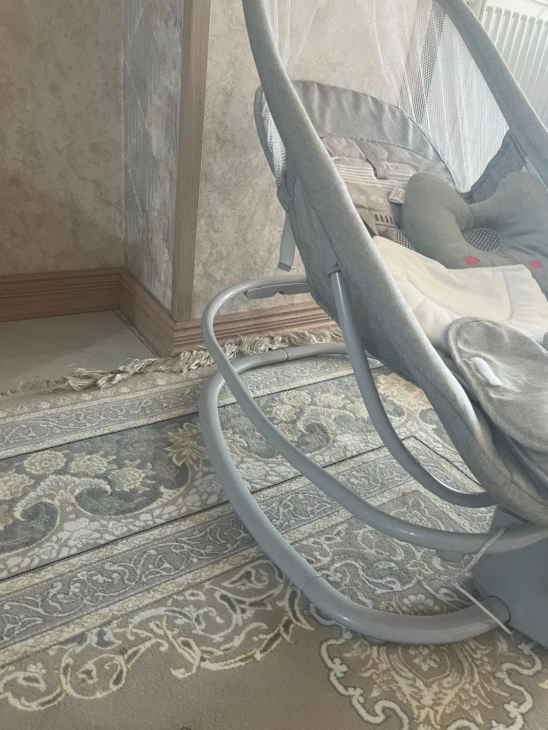 گهواره برقی نو|تخت و صندلی بچه|زنجان, |دیوار