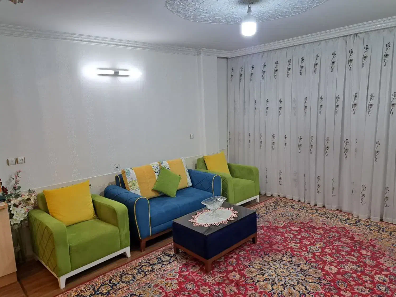 اجاره روزانه آپارتمان یکخواب حیاط پارکینگ همکف|اجارهٔ کوتاه‌مدت آپارتمان و سوئیت|اصفهان, شهید رجایی|دیوار