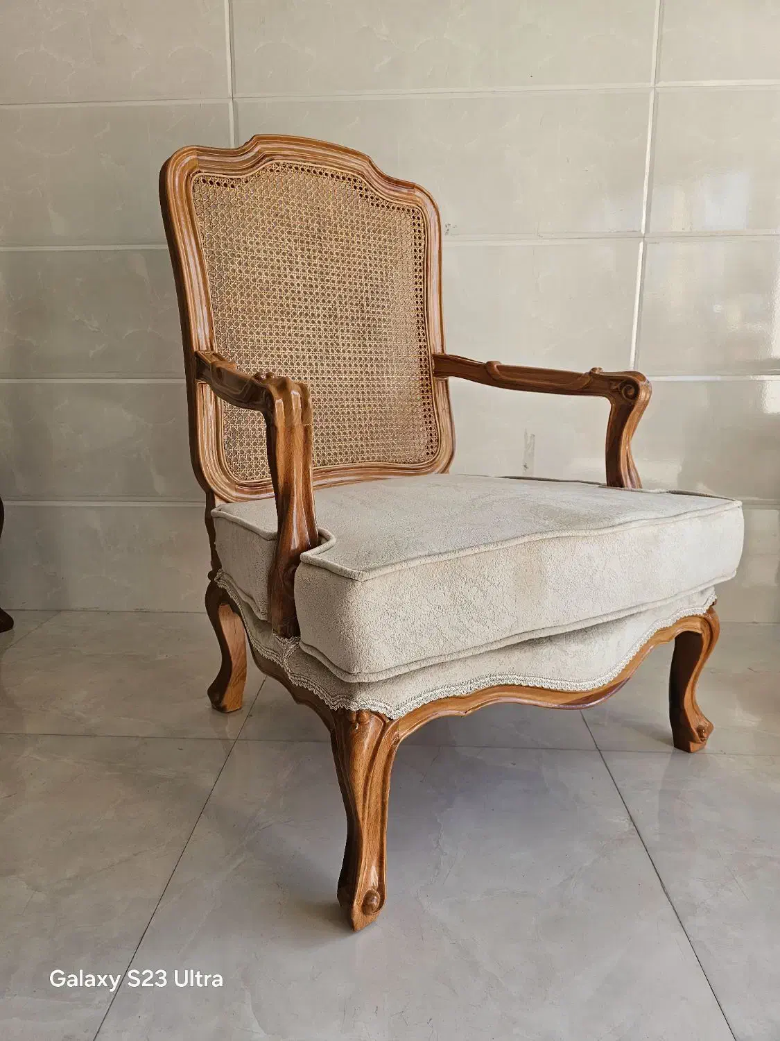 مبل|مبلمان خانگی و میز عسلی|قم, قلعه کامکار|دیوار