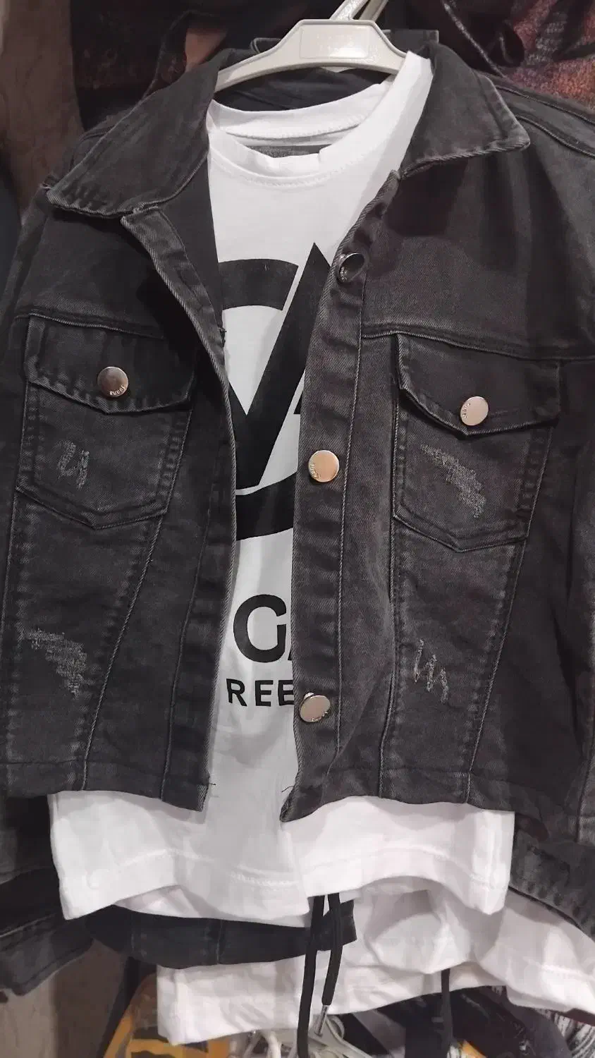 لباس بچگانه|کفش و لباس بچه|رامشیر, |دیوار