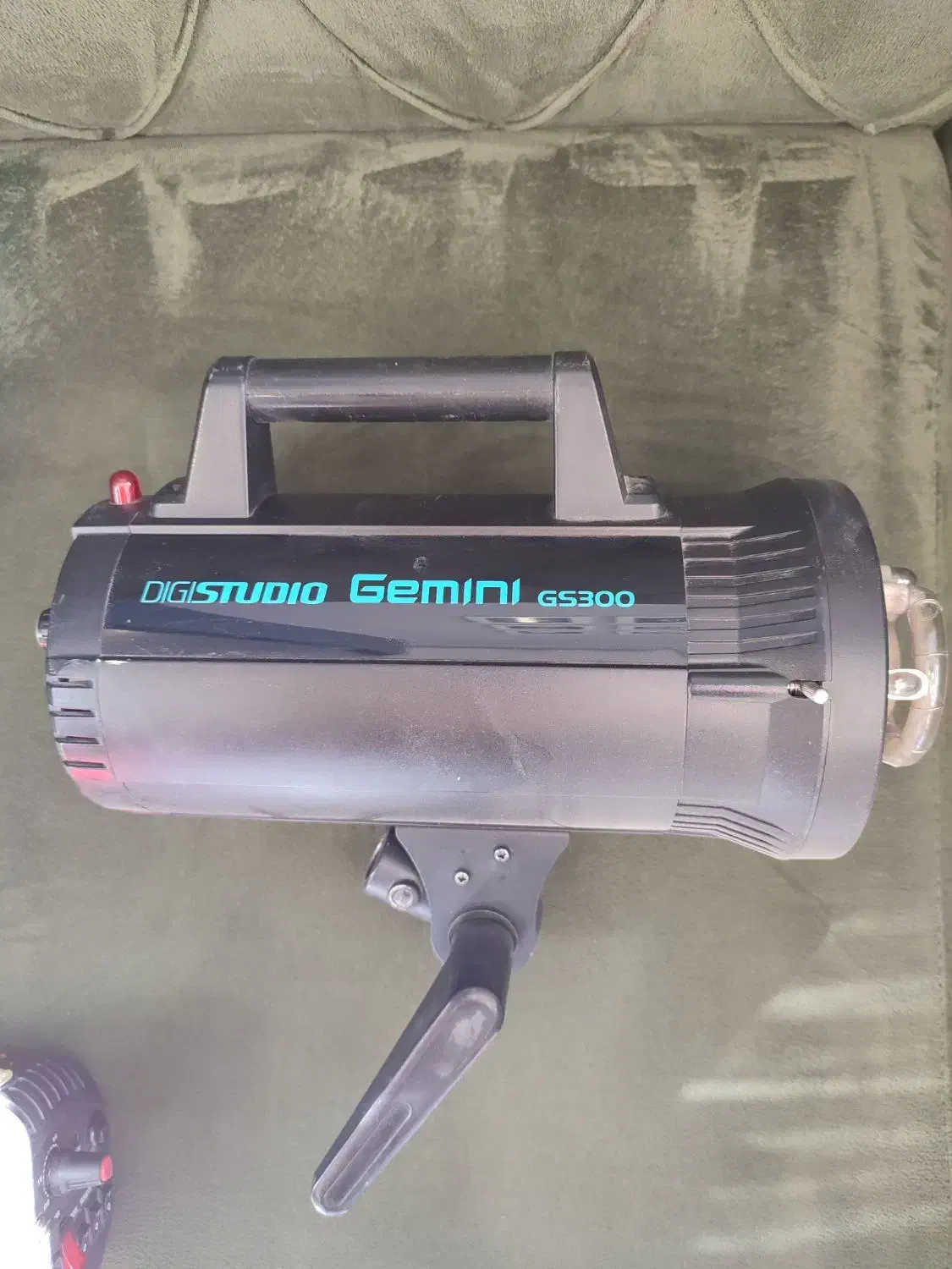 کیت فلاش استدیو|دوربین عکاسی و فیلم‌برداری|همدان, |دیوار