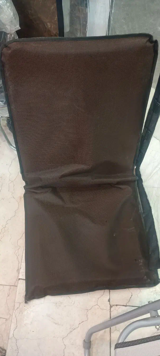 صندلی راحت نشین|صندلی و نیمکت|اصفهان, شهشهان|دیوار