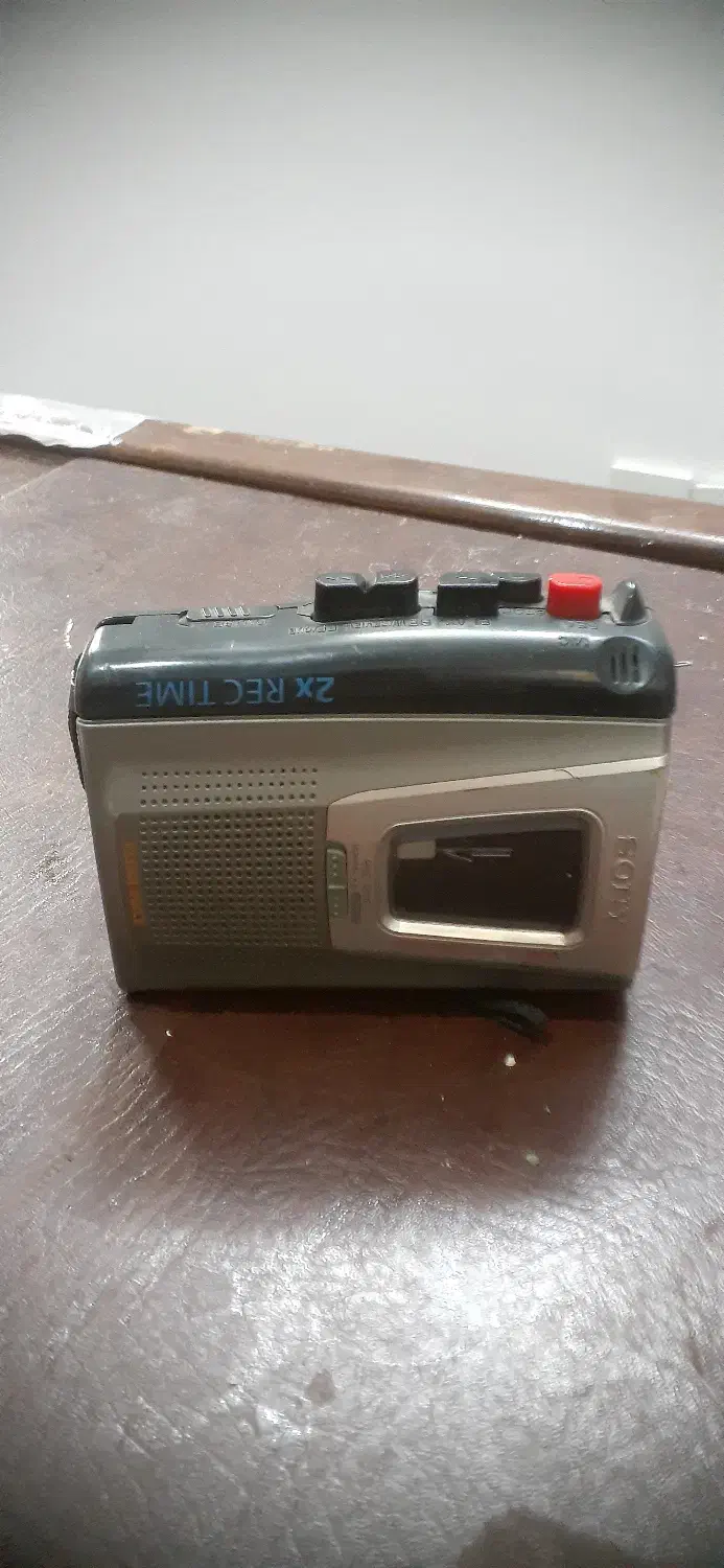 واکمن سونی اصل خبرنگار|صوتی و تصویری|قم, بلوار امین و ساحلی|دیوار