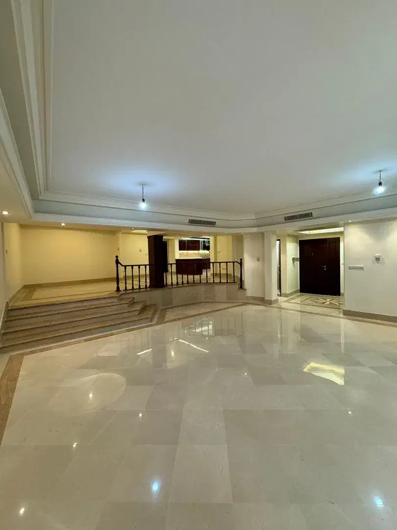 محمودیه تک واحدی ۲۴۰ متر ۴ خواب