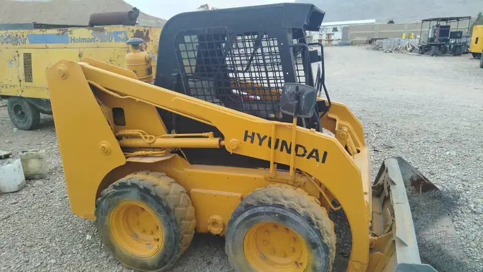 مینی لودر هیوندای7-850|خودرو سنگین|شاهین‌شهر, برخوار غرب|دیوار