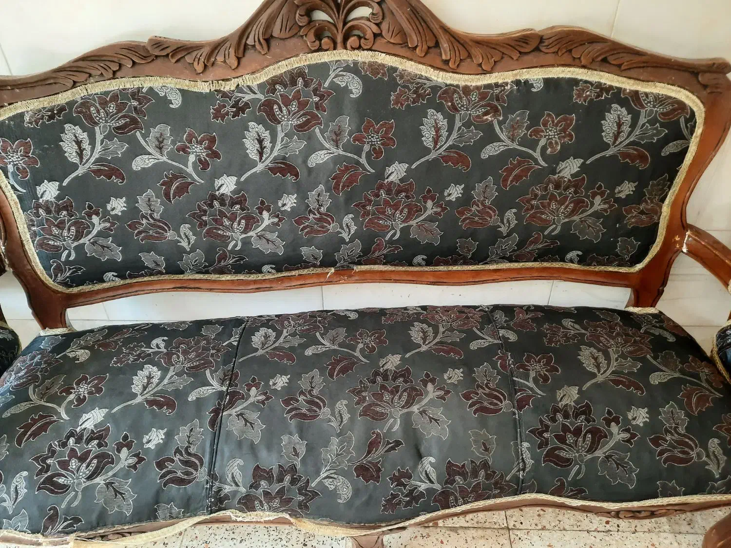 مبل کلاسیک چوب گردو|مبلمان خانگی و میز عسلی|هشتگرد, مدرس|دیوار