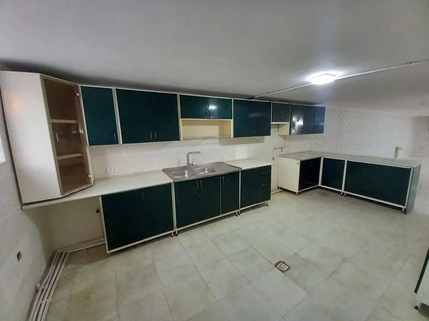 ۱۴۰ متر بلوارجمهوری الغدیرهوانیروز سکونت یا تجاری|اجارهٔ آپارتمان|کرمان, |دیوار