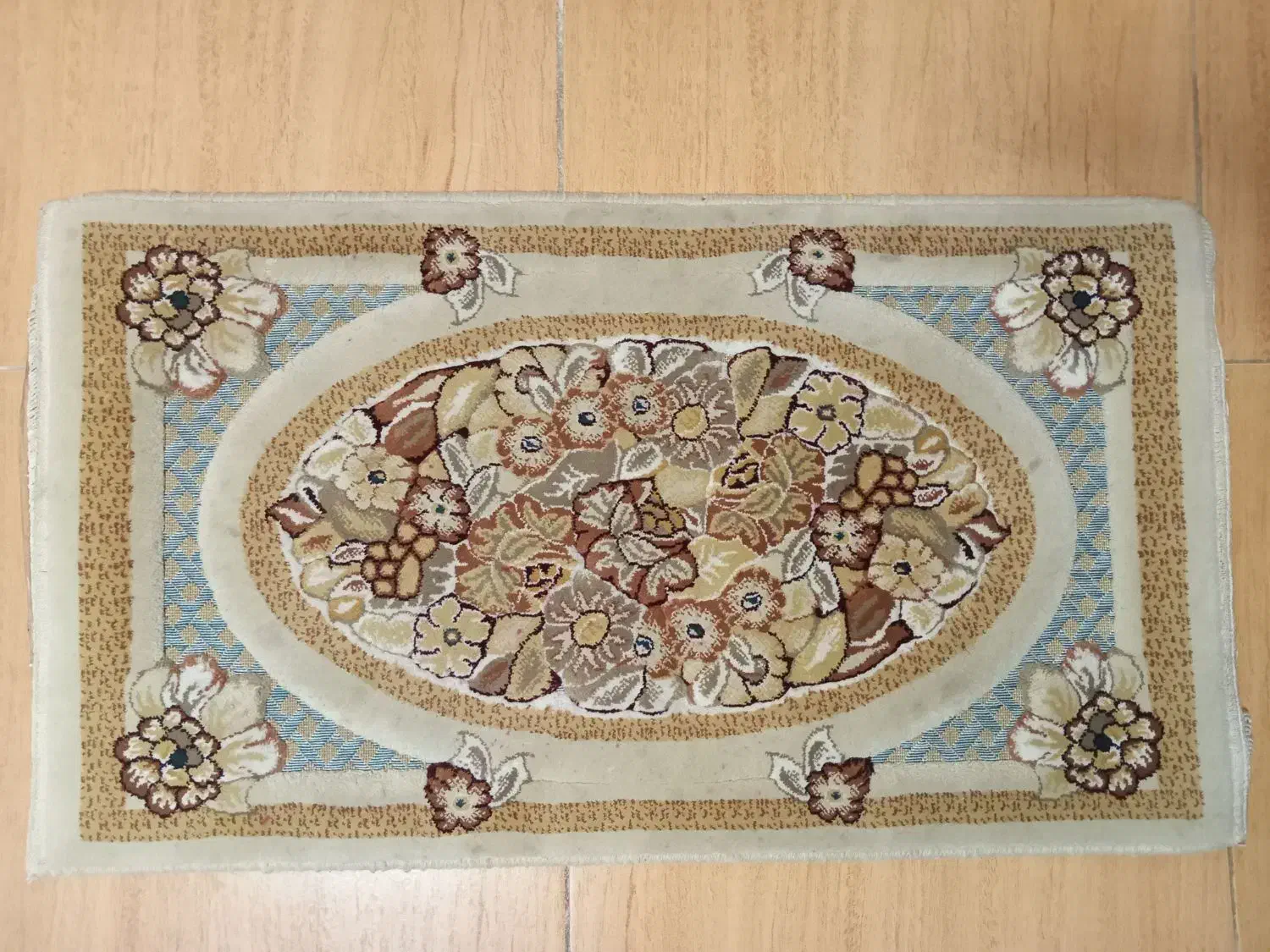 پادری|پادری|رشت, استادسرا|دیوار