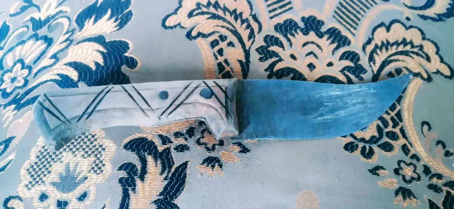 چاقو|کلکسیون اشیاء عتیقه|کلات (خراسان), |دیوار