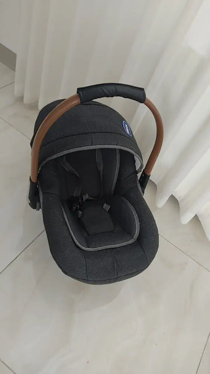 کریر|کالسکه و لوازم جانبی|سمنان, |دیوار