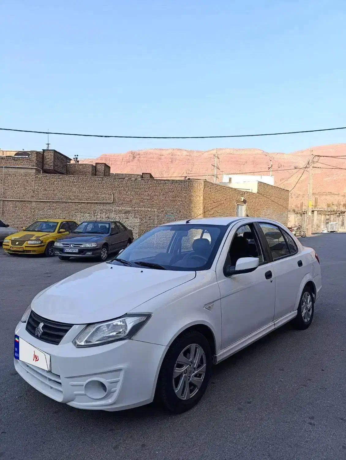 ساینا|خودرو سواری و وانت|پارسآباد, |دیوار