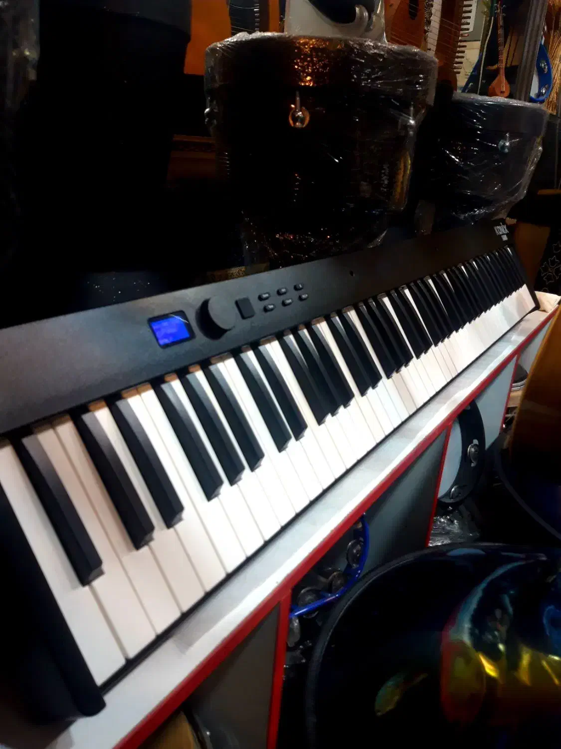 پیانو تاشو کونیکس|پیانو، کیبورد، آکاردئون|دزفول, |دیوار