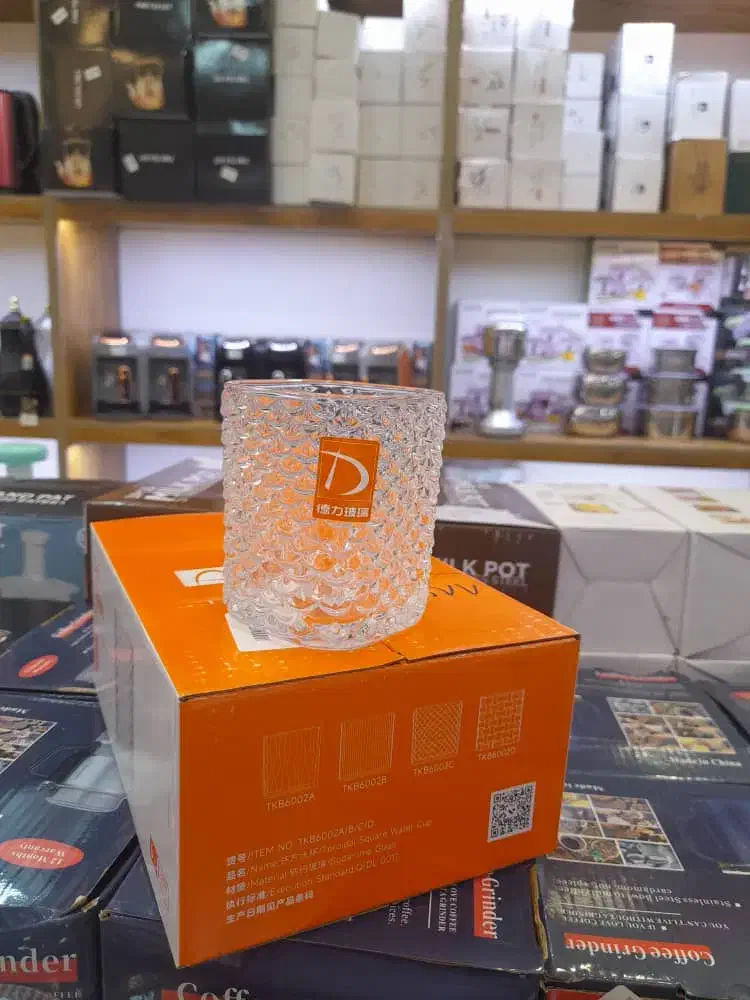 قابلمه و استکان پیریکس|ظروف پختوپز|خوی, |دیوار