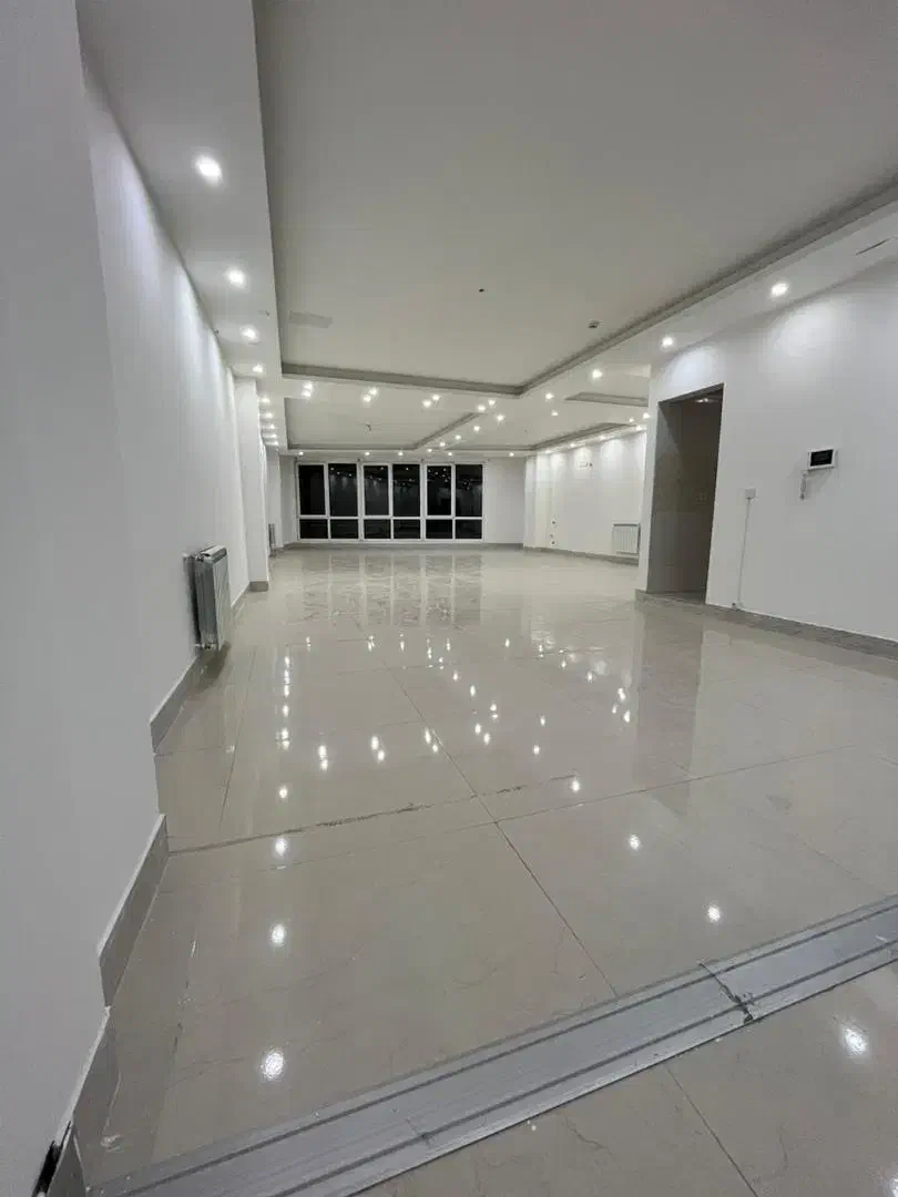 اجاره واحد خدماتی 120 متری|اجارهٔ دفتر کار، اتاق اداری، مطب|قائم‌شهر, |دیوار