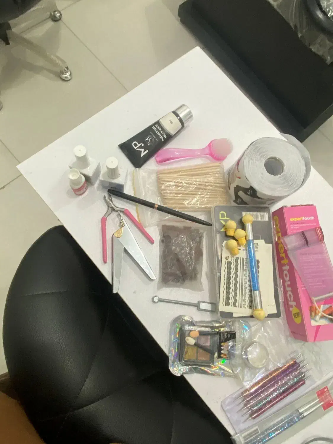 وسایل کاشت ناخن|آرایشگاه و سالن‌های زیبایی|بانه, |دیوار