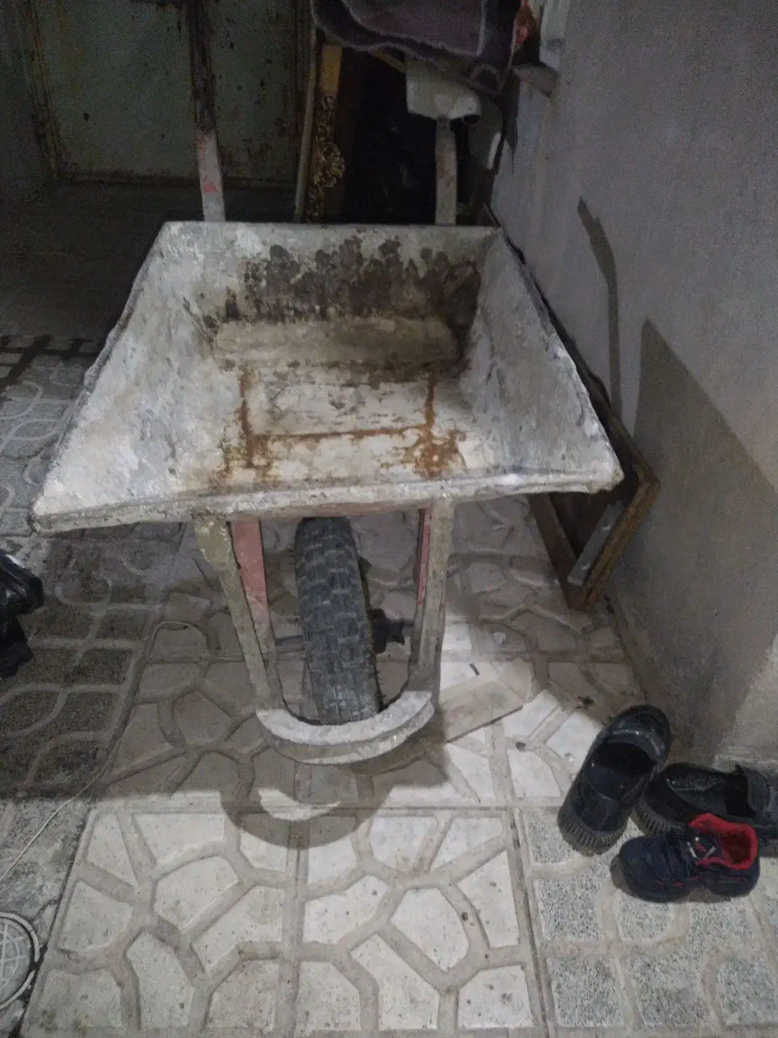 فرغون کارکرده|ابزارآلات|مشهد, شهید شهریاری|دیوار