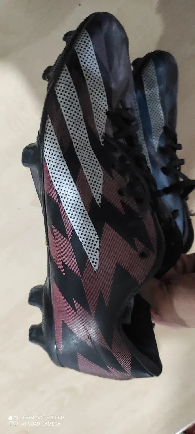 کفش چمن|ورزش‌های توپی|تبریز, |دیوار