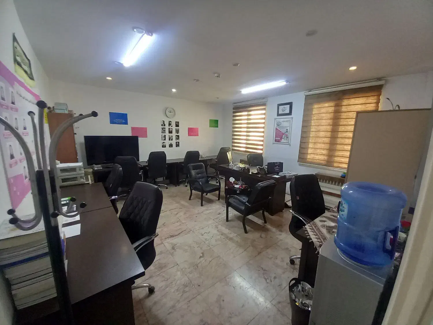 دفتر کار و اتاق جلسه اجاره ای|اجارهٔ کوتاهمدت دفتر کار و فضای آموزشی|تهران, نجات اللهی|دیوار