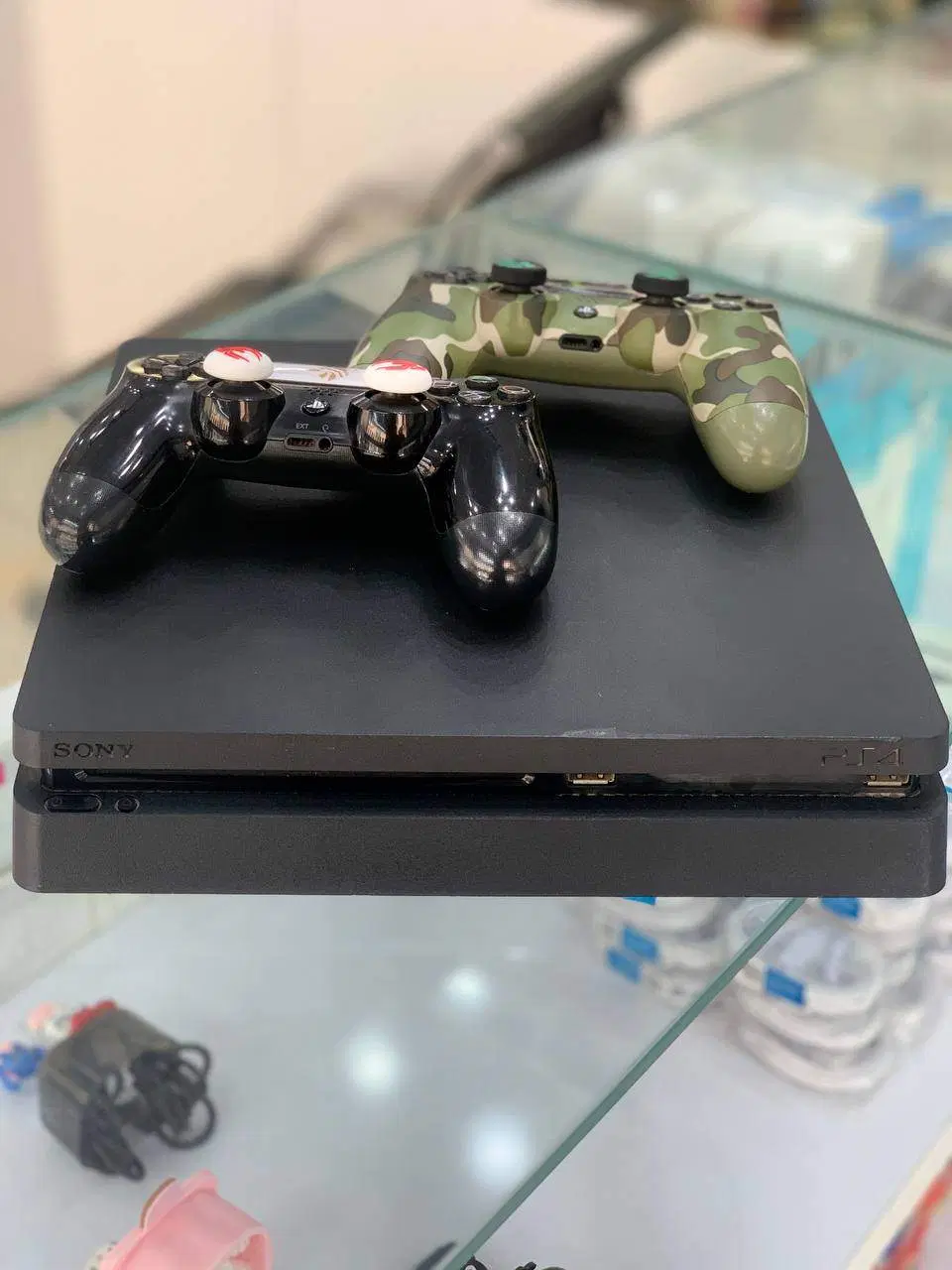 PS4|کنسول، بازی ویدئویی و آنلاین|پرند, فاز ۲|دیوار