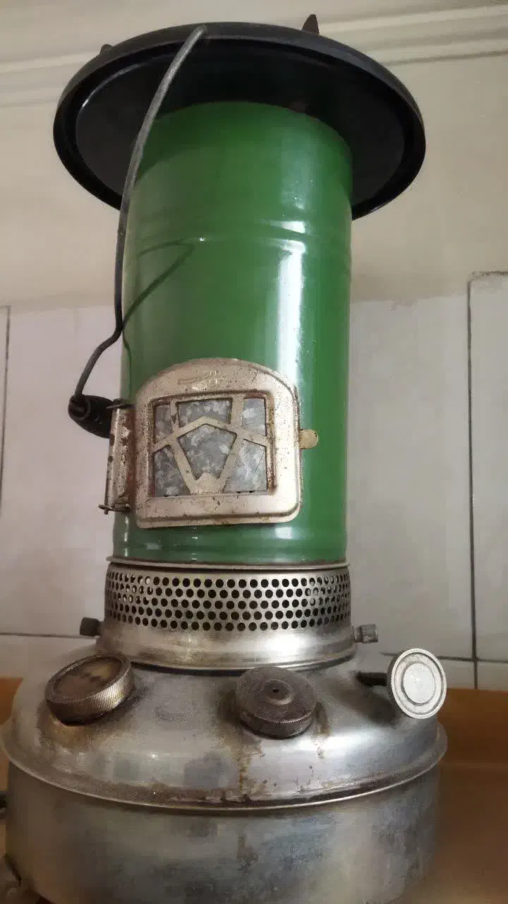 وسایل قدیمی|کلکسیون اشیاء عتیقه|ری, حمزهآباد|دیوار