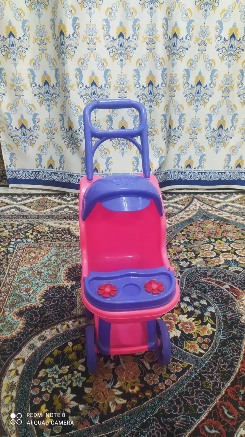 کالسکه عروسک|اسباب‌‌بازی|ایوان, |دیوار