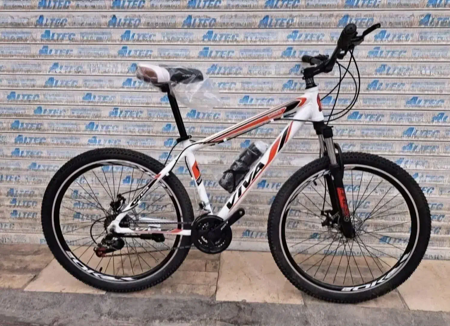 دوچرخه 26 سانتافه KEEP SHOP (چهارراه حافظ)|دوچرخه، اسکیت، اسکوتر|تبریز, |دیوار