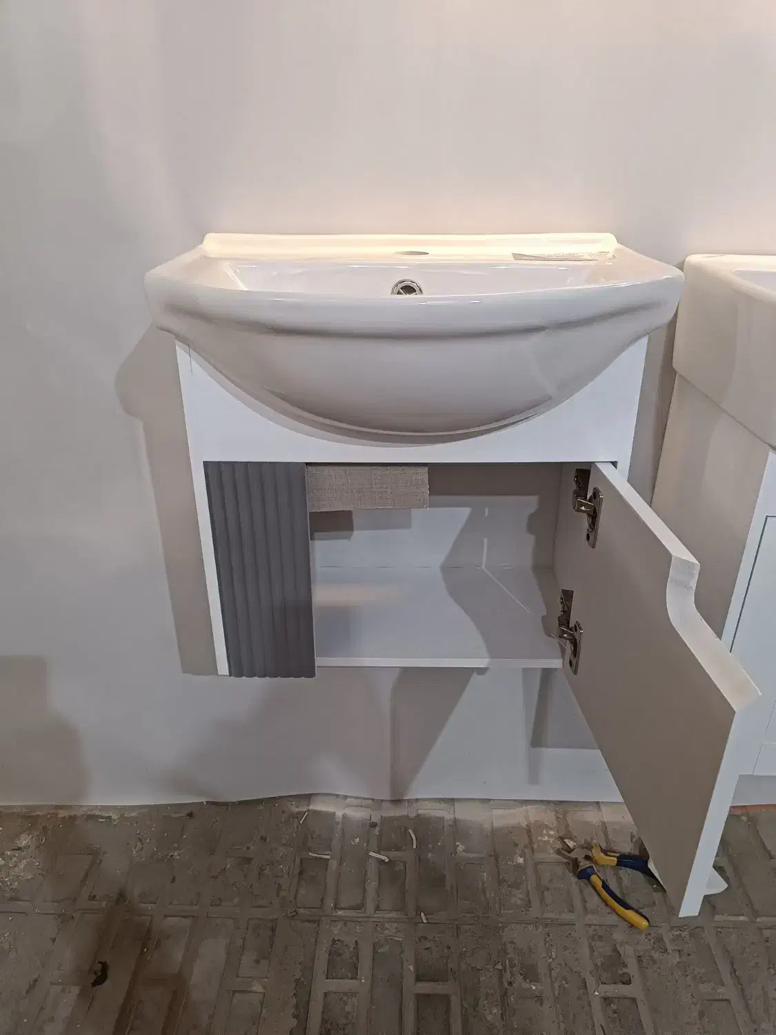 روشویی 47*37 البرز نوین|لوازم سرویس بهداشتی|تبریز, |دیوار