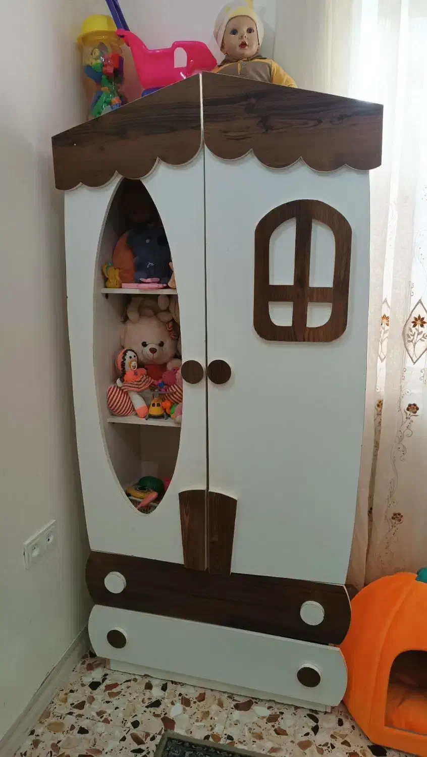 کمد نوزادی و بچه کوچیک|اسباب و اثاث بچه|بروجرد, |دیوار