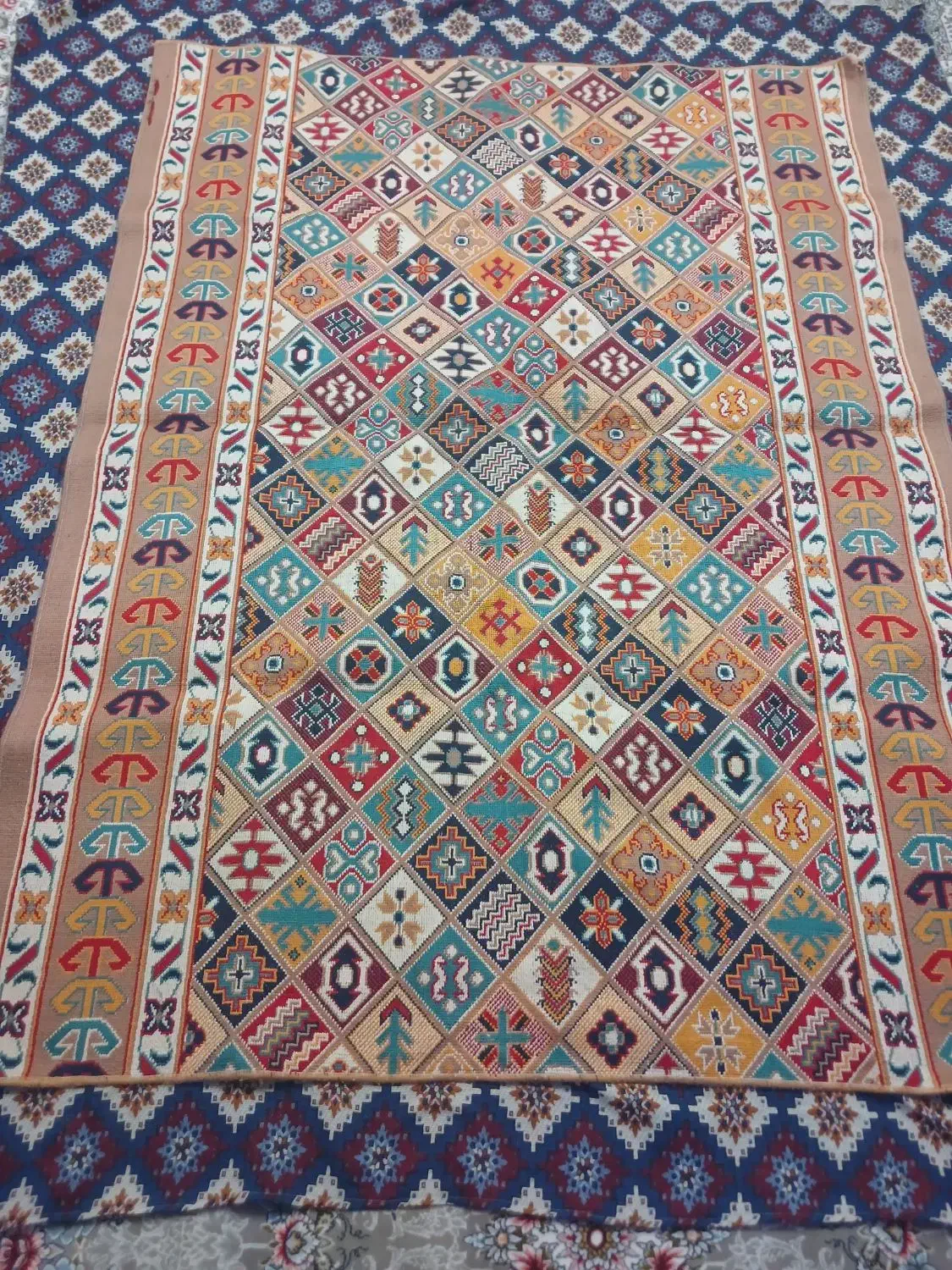 گلیم|گلیم، جاجیم، گبه|بیرجند, |دیوار