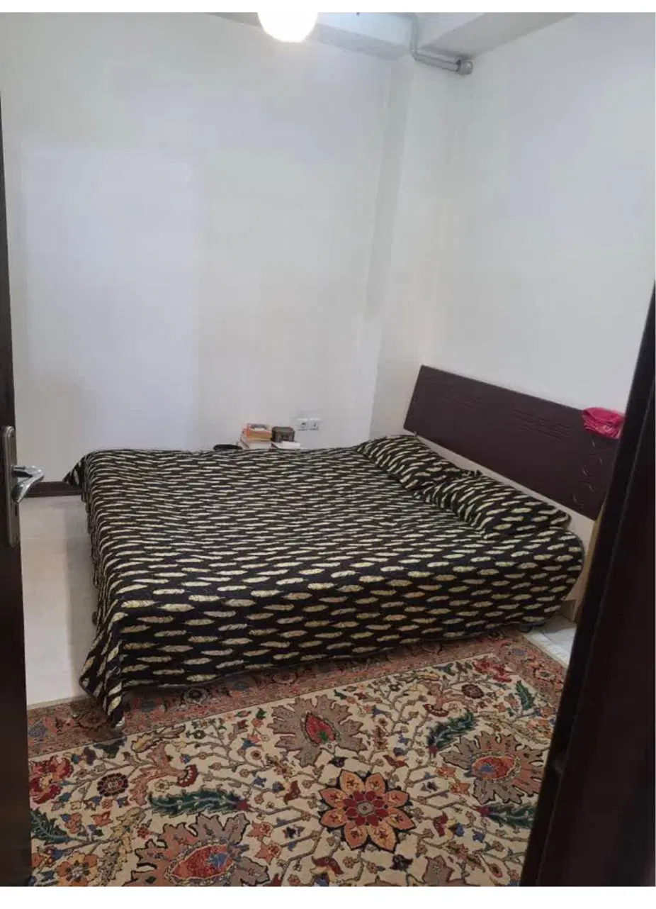 تخت|تخت و سرویس خواب|شیرگاه, |دیوار