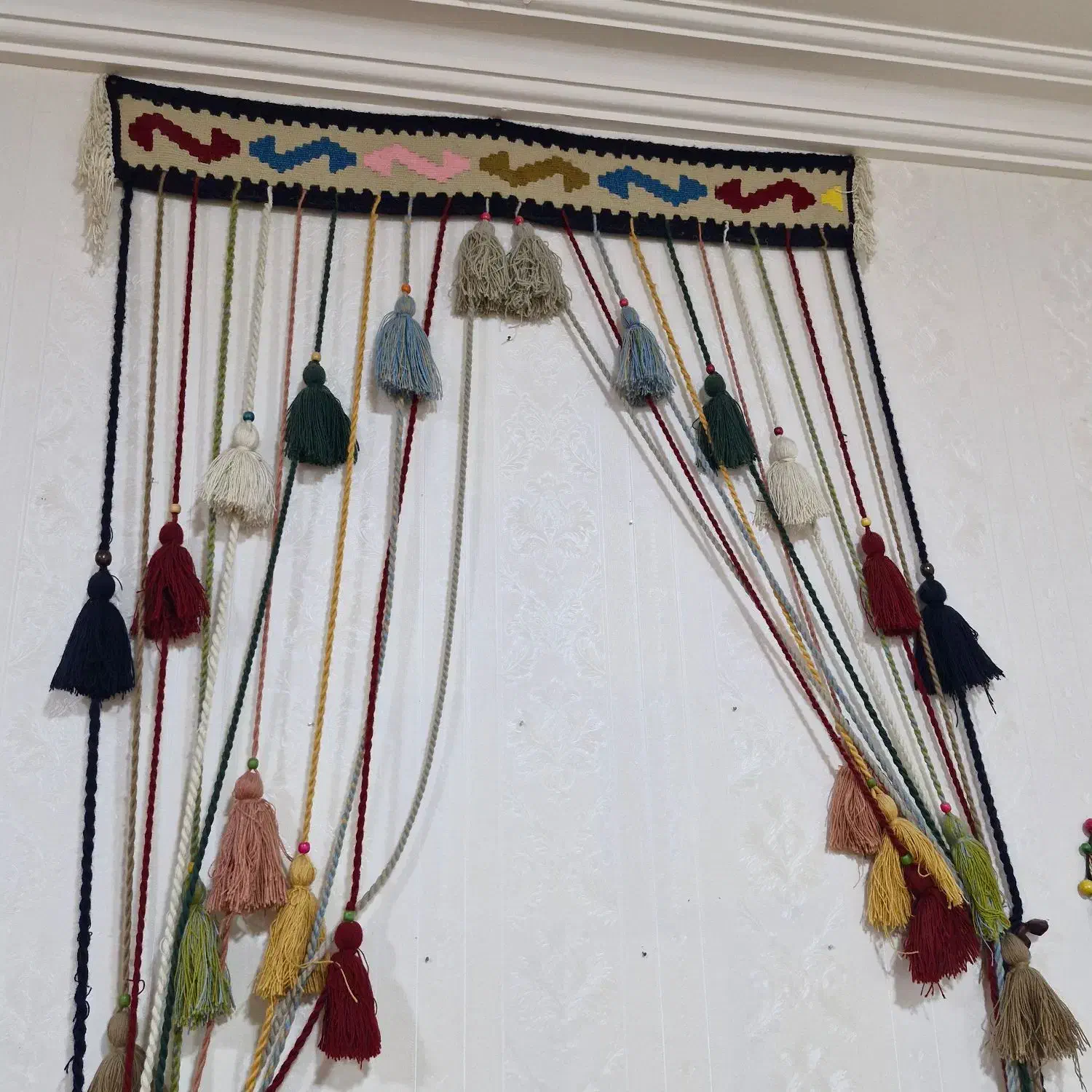 سردر گلیمی یا پرده گلیمی|پرده، رانر، رومیزی|آبدانان, |دیوار