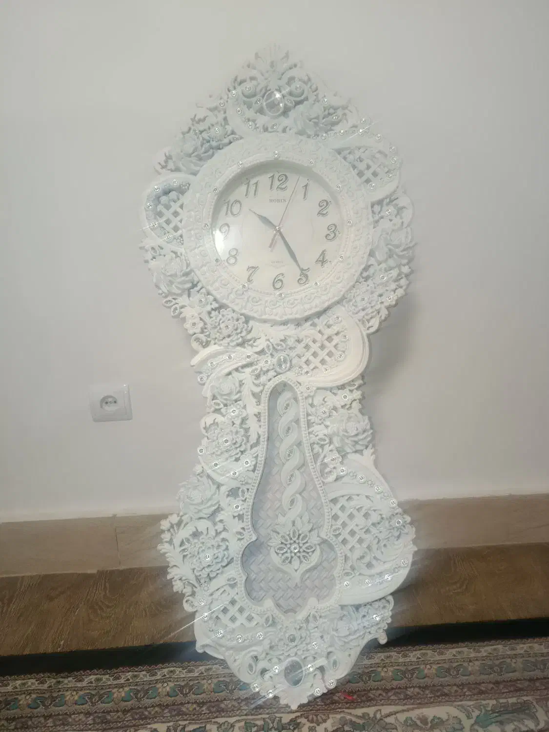 ساعت بزرگ|ساعت دیواری و تزئینی|میانه, |دیوار