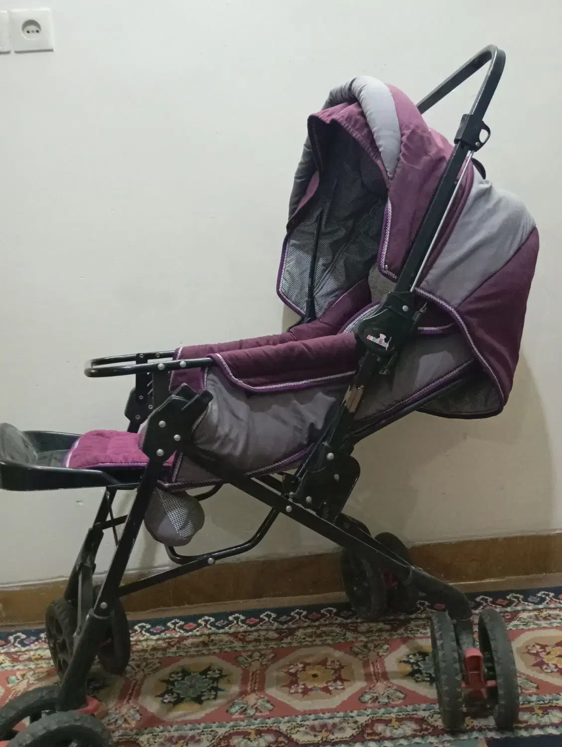 گالسکه|کالسکه و لوازم جانبی|شیراز, پودنک|دیوار