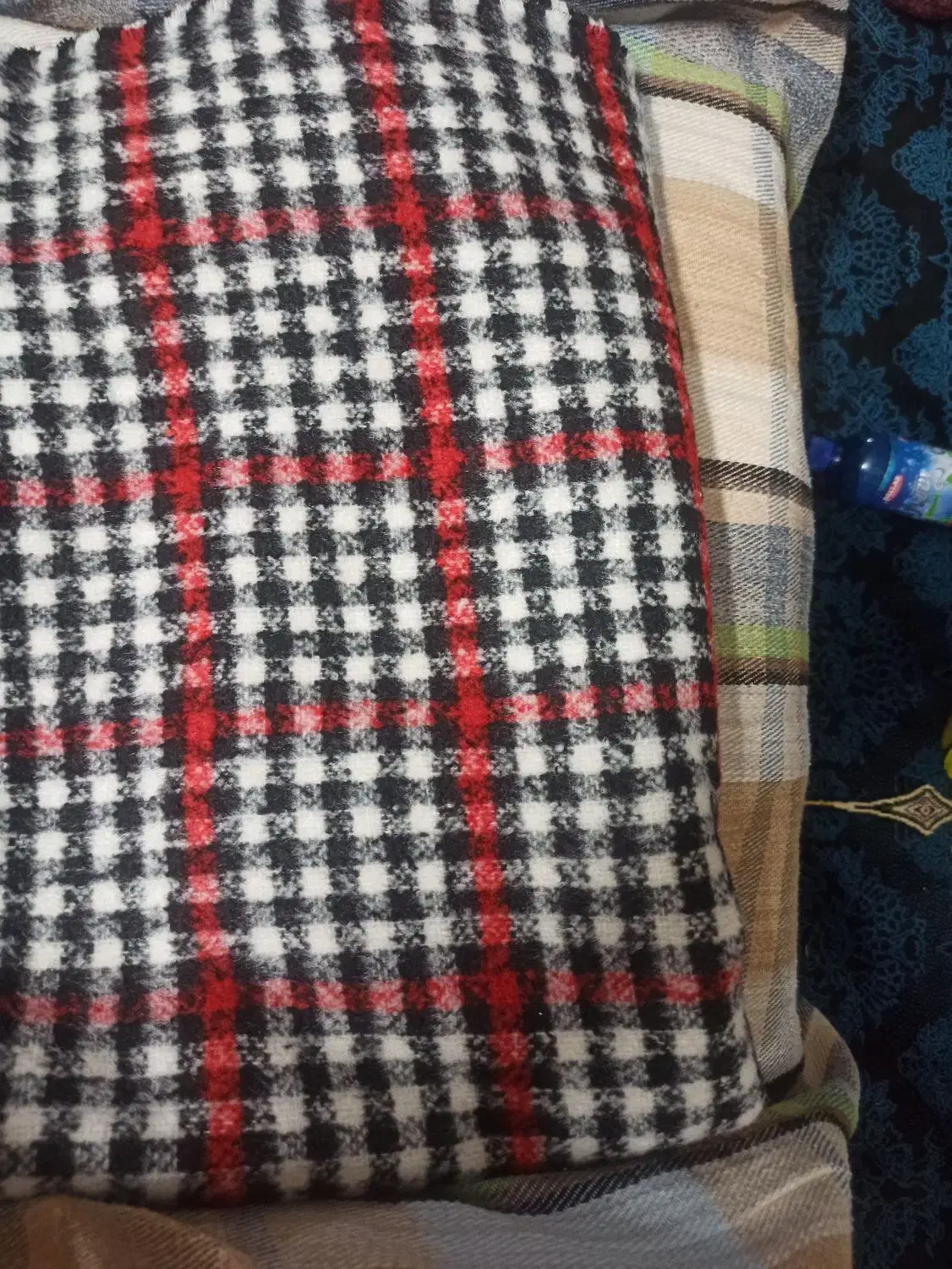 پارچه|لباس|شیراز, ستارخان|دیوار