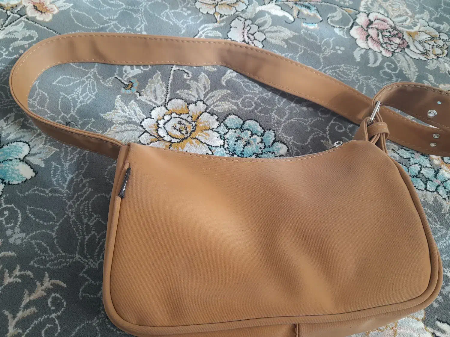 کیف|کیف، کفش، کمربند|جوانرود, |دیوار