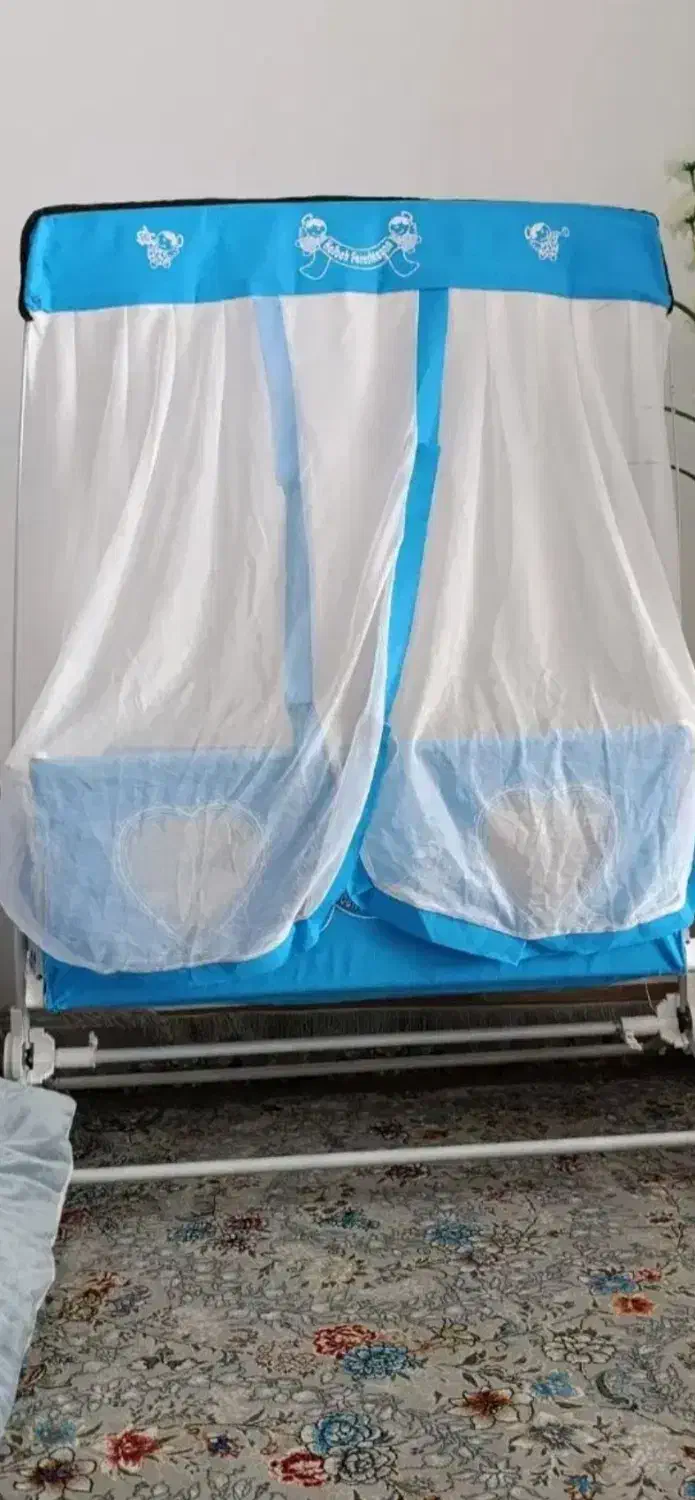 گهواره تخت شو|تخت و صندلی بچه|بندر انزلی, کلیور|دیوار