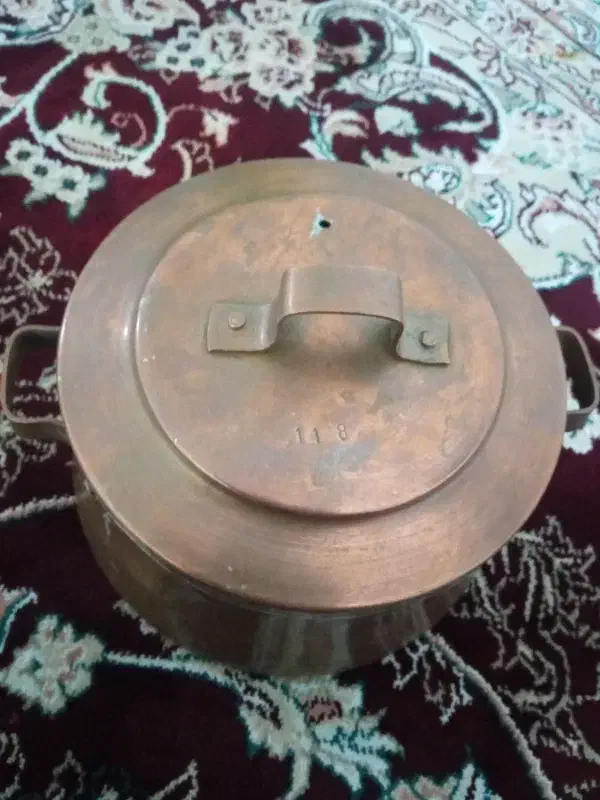 ظرف مسی|ظروف پخت‌وپز|چهارباغ, |دیوار