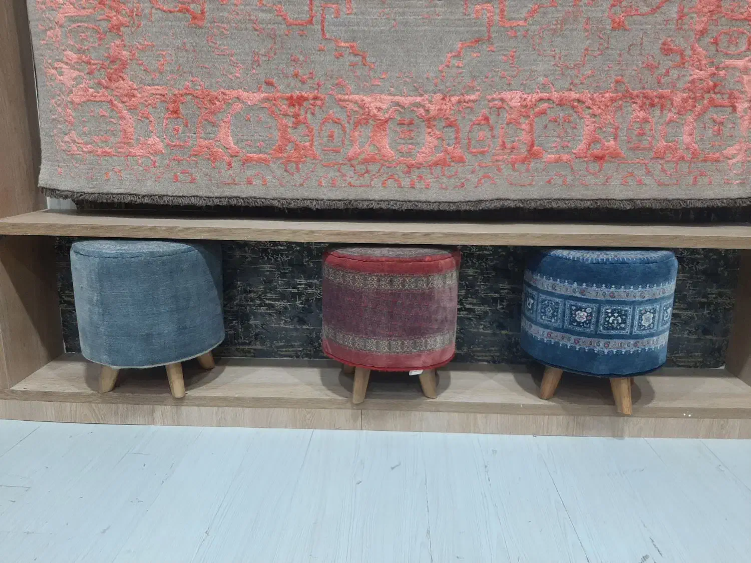 پاف و کوسن و نیمکت|صندلی و نیمکت|خرم‌آباد, |دیوار