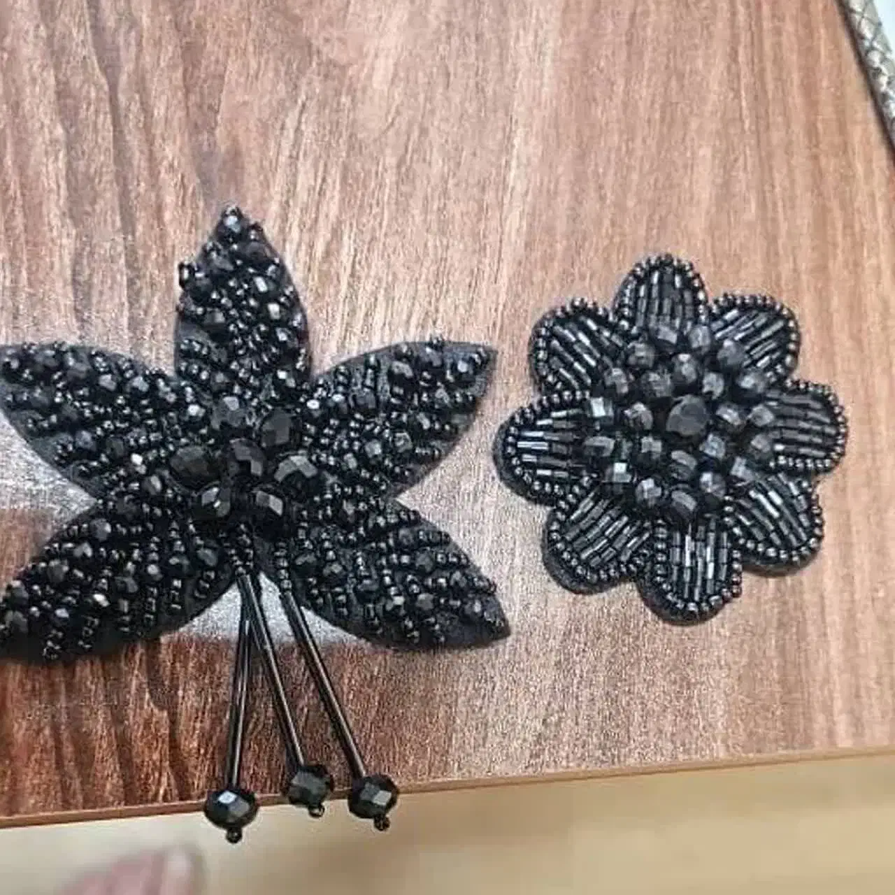 منجوق دوزی|لباس|ازنا, |دیوار