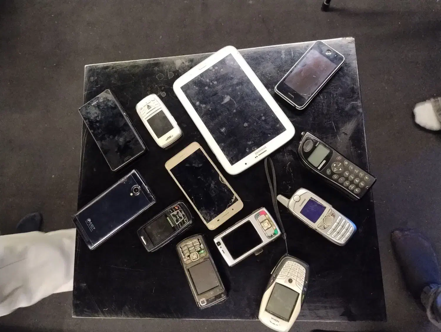 کلکسیون گوشی قدیمی|موبایل|تهران, میرداماد|دیوار