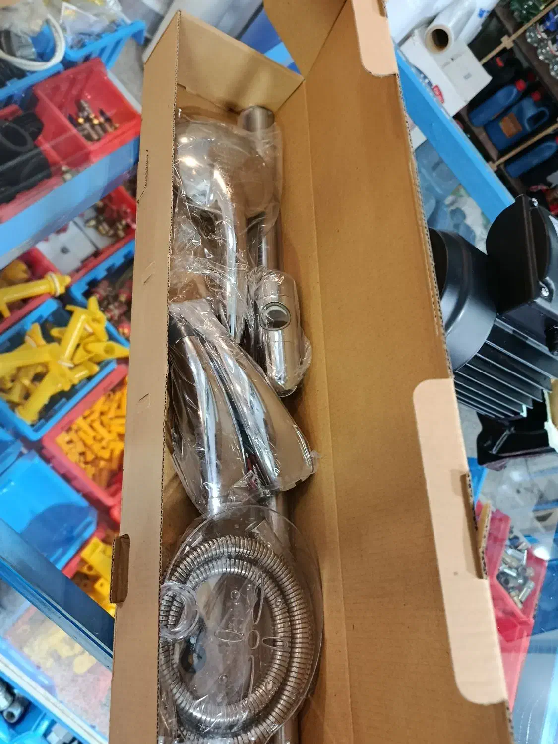 علم یونیکا آرین مدیا کروم|لوازم حمام|قرچک, باقرآباد|دیوار