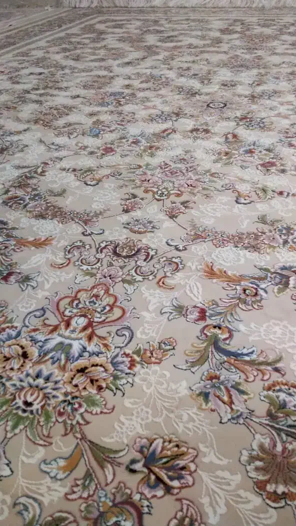 فرش۱۲۰۰شانه نقش برجسته|فرش|فیروزآباد (فارس), |دیوار