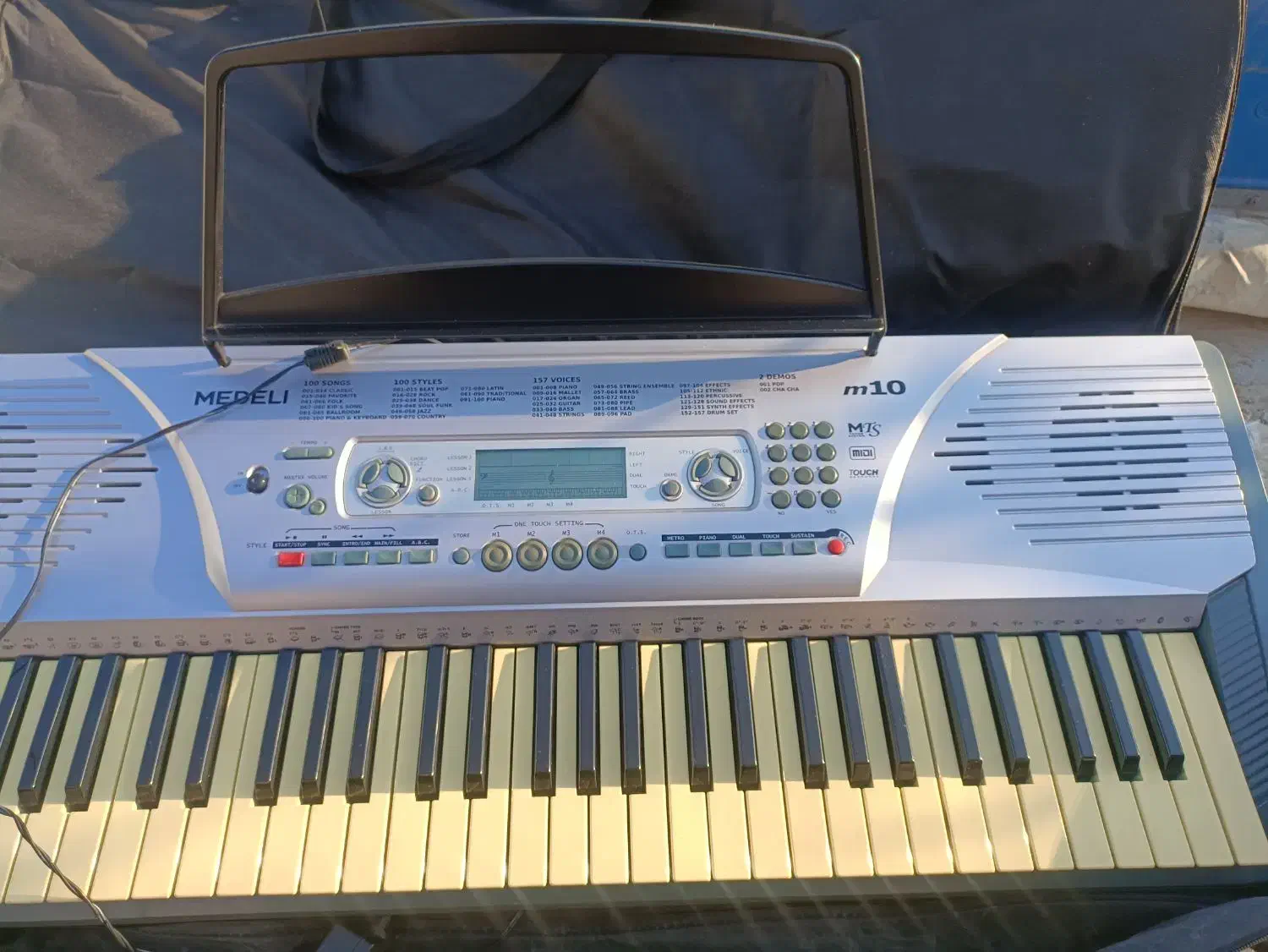 کیبورد مدلی m10|پیانو، کیبورد، آکاردئون|قرچک, زیبا شهر|دیوار