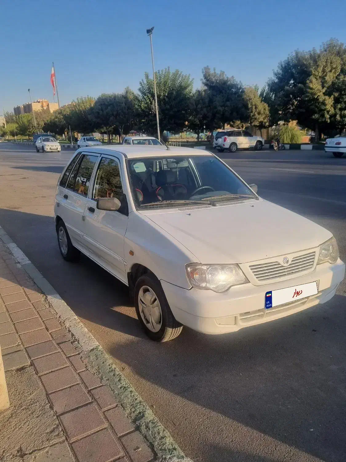 ماشین واقعا تمیز کم کار سالم|خودرو سواری و وانت|آبیک, |دیوار