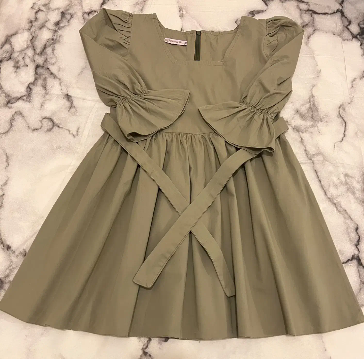 پیراهن دخترانه|کفش و لباس بچه|ری, علایین|دیوار