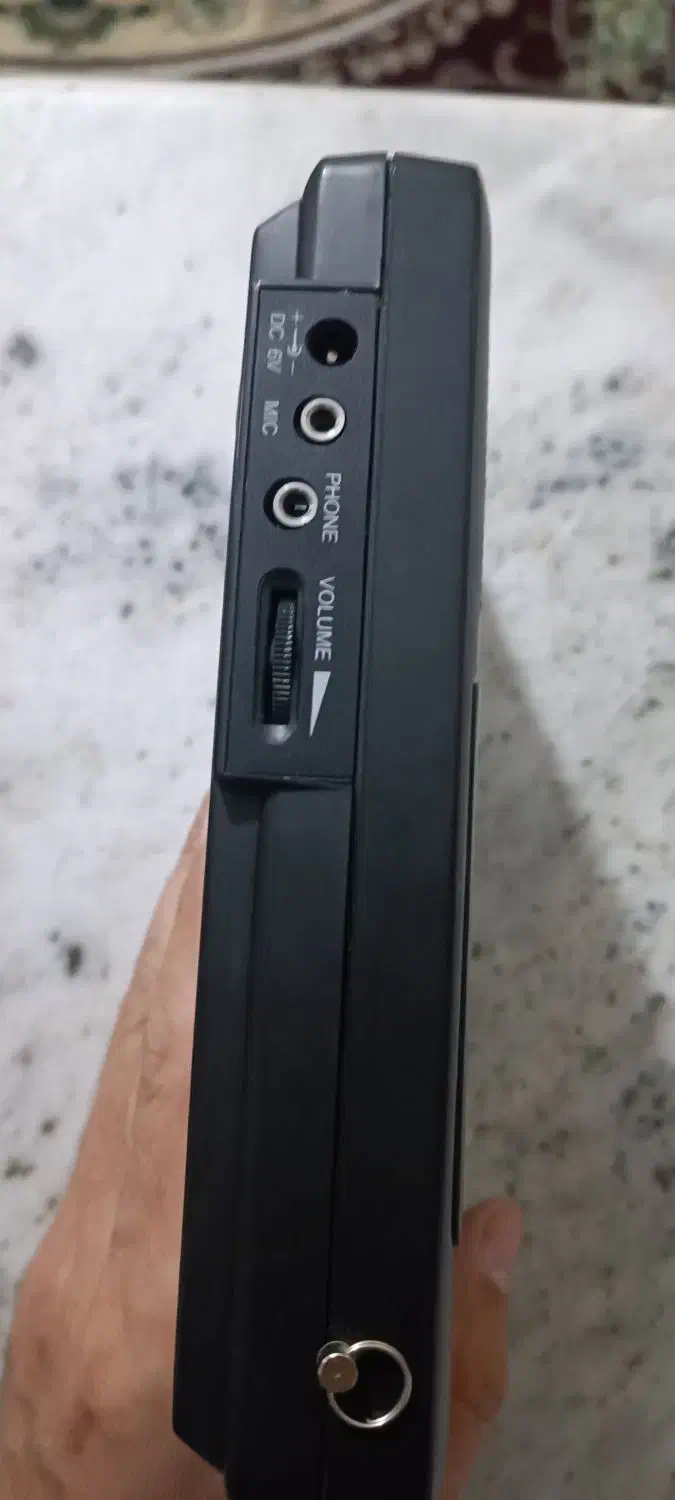 واکمن ضبط و پخش خبرنگاری قدیمی رومانی|پخش‌کننده همراه|نسیم‌شهر, |دیوار