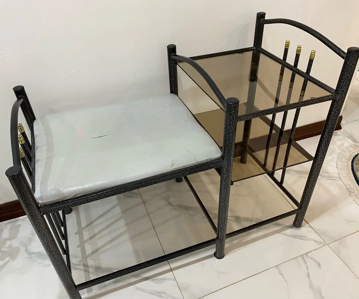 میز تلفن|میز تلفن|نهاوند, |دیوار