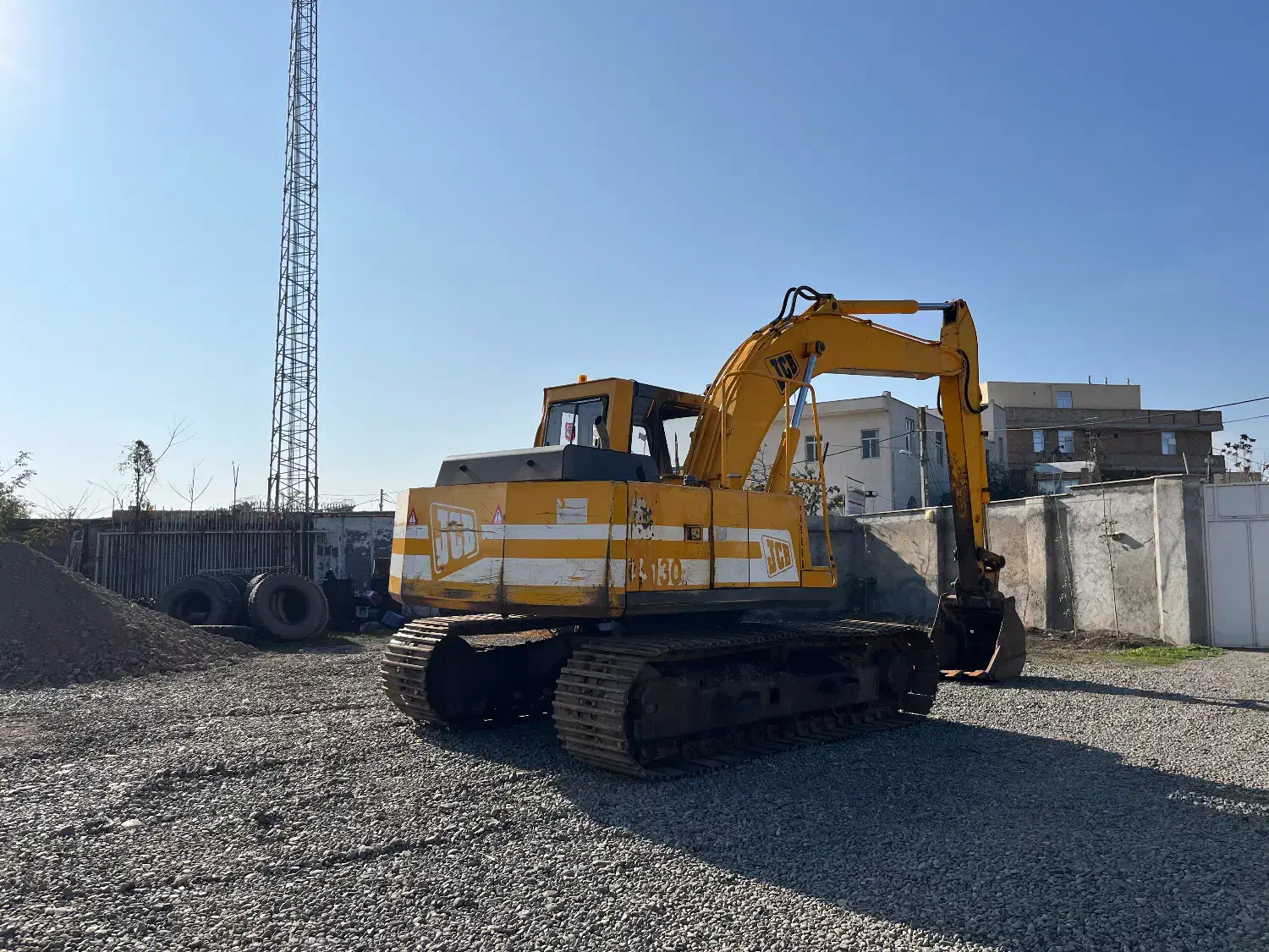 بیل مکانیکی زنجیری|خودرو سنگین|تهران, شهرک آپادانا|دیوار