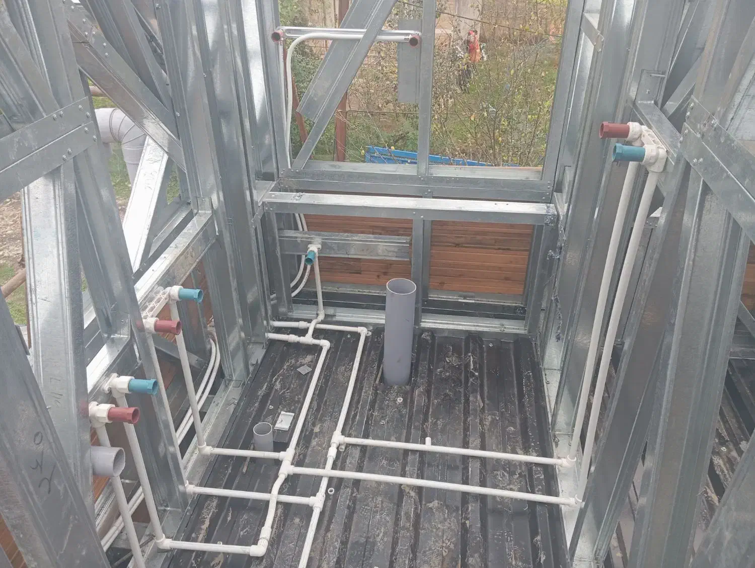 تاسیسات لوله کشی ساختمان|خدمات پیشه و مهارت|صومعه‌سرا, |دیوار