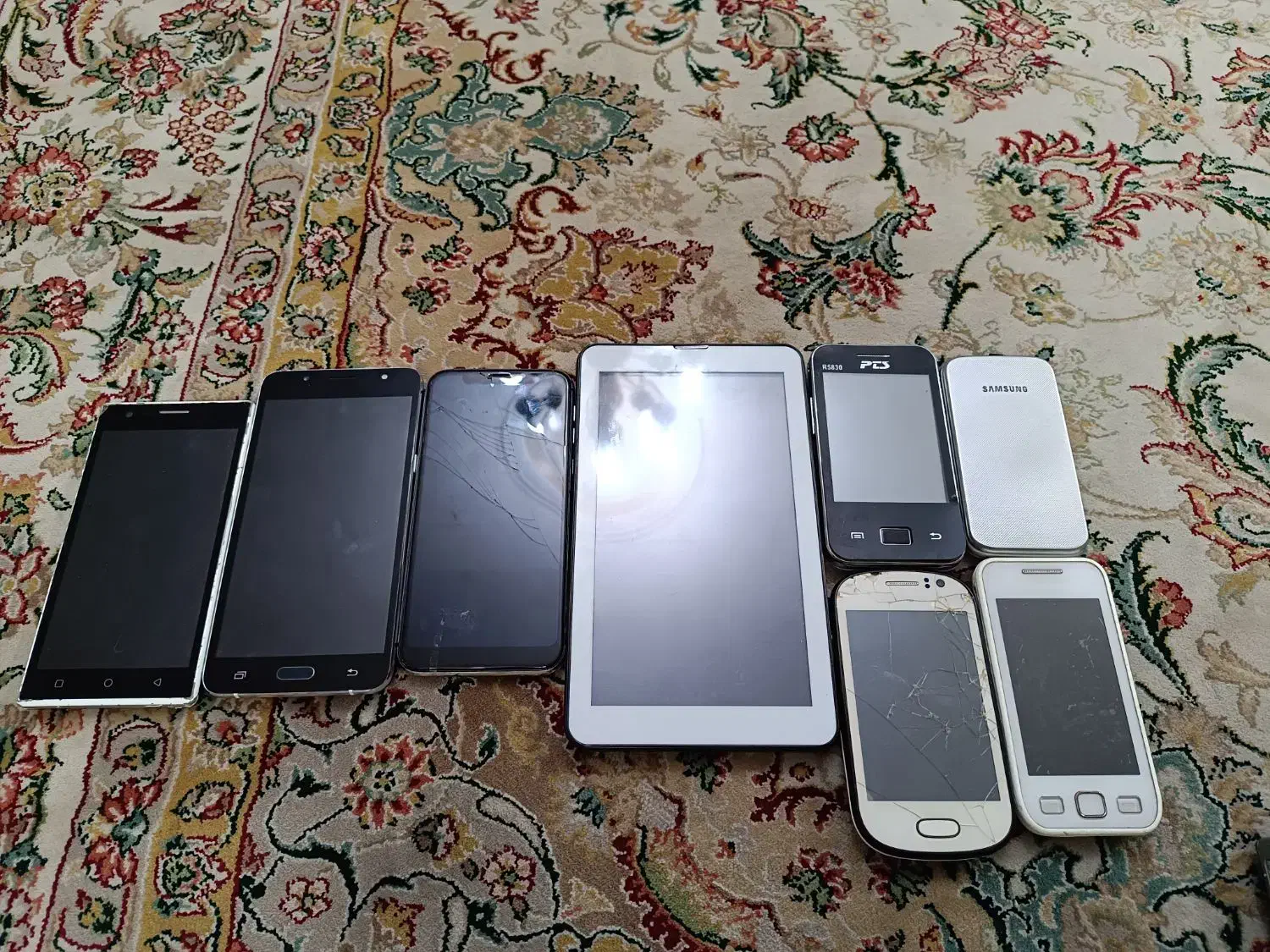 تعدادی گوشی|موبایل|تهران, راه آهن|دیوار